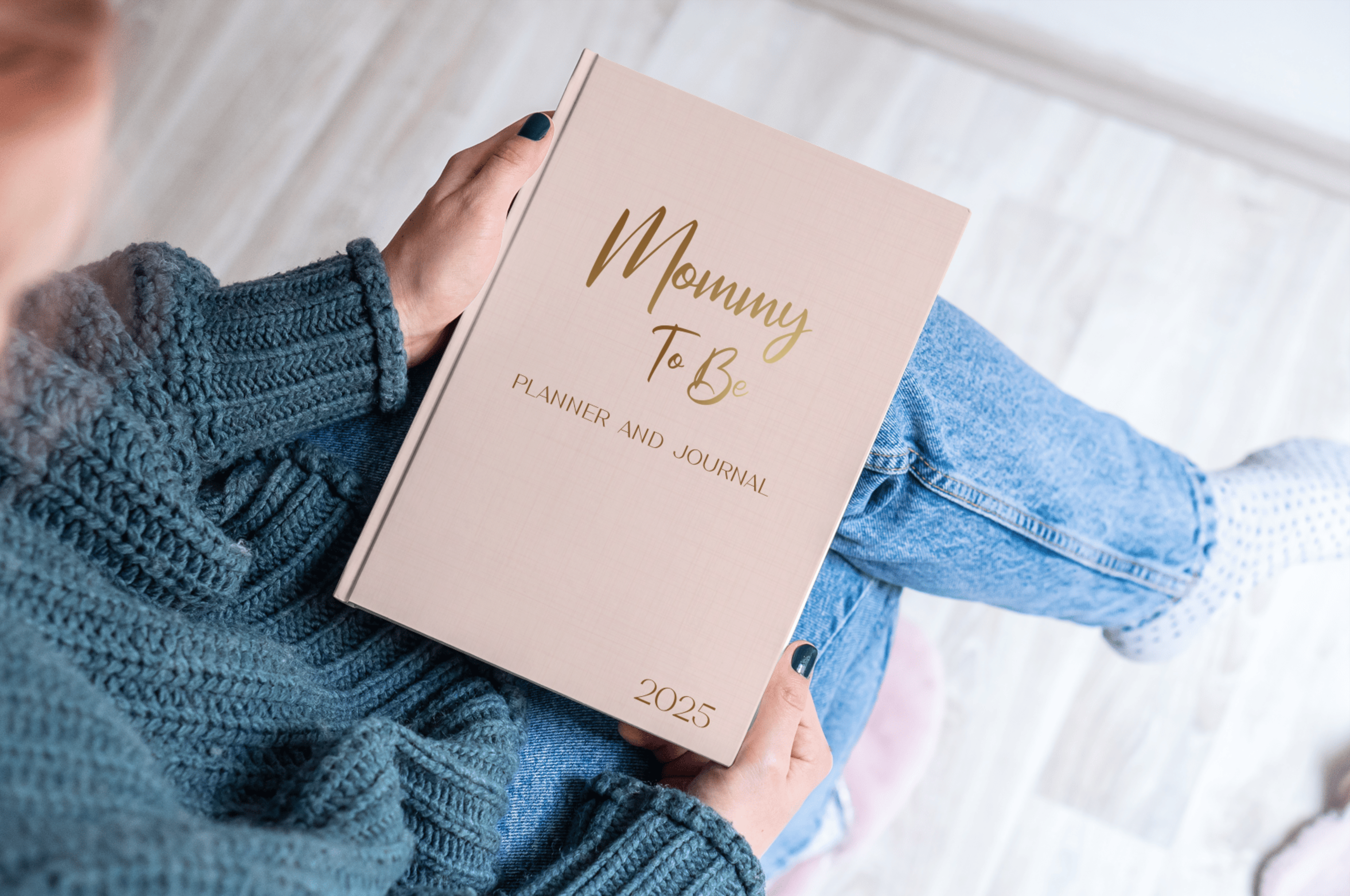 MOMMY TO BE PLANNER & JOURNAL 2025